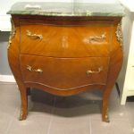 398 8114 CHEST OF DRAWERS